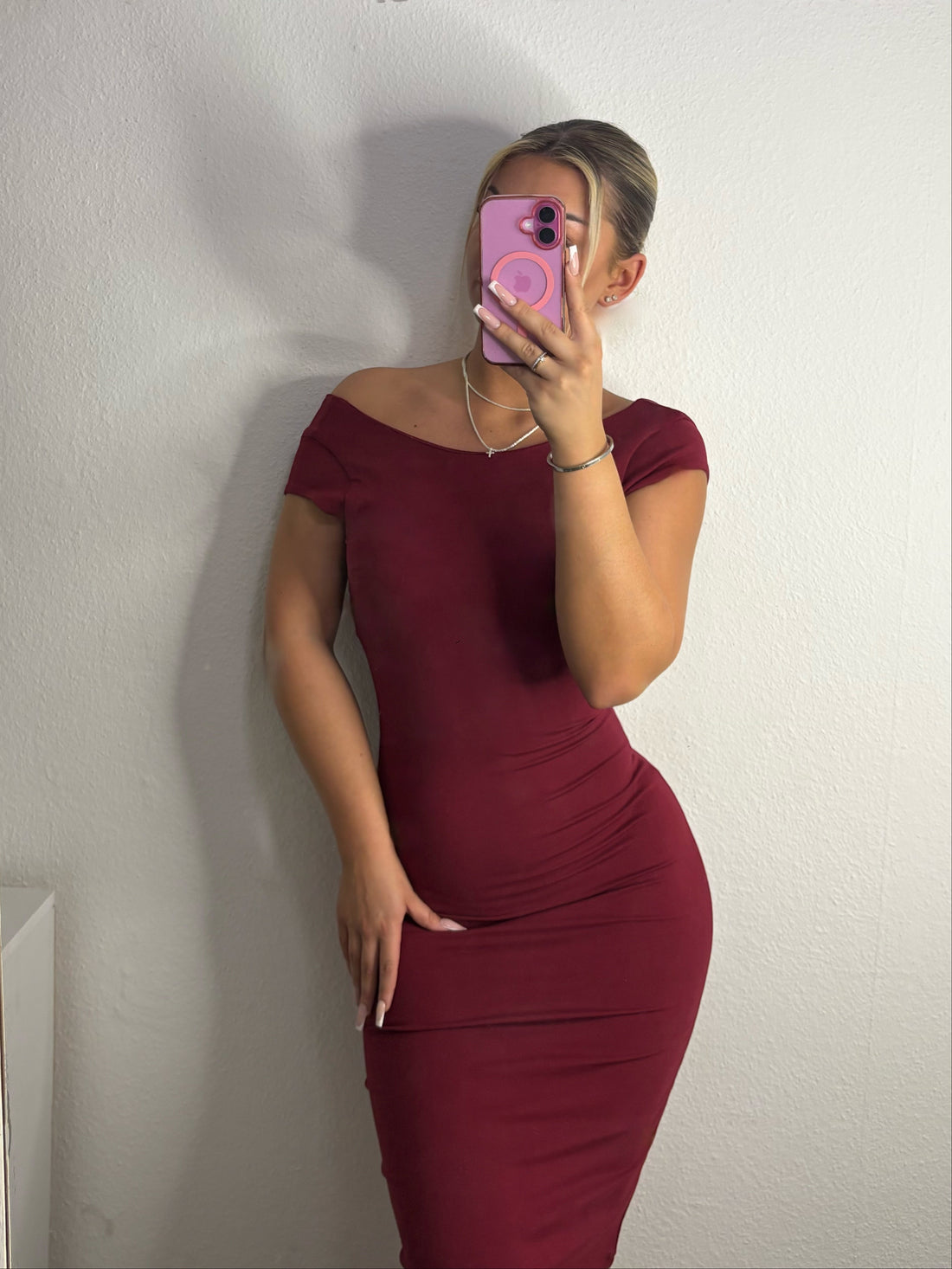 Silhouetten Kleid