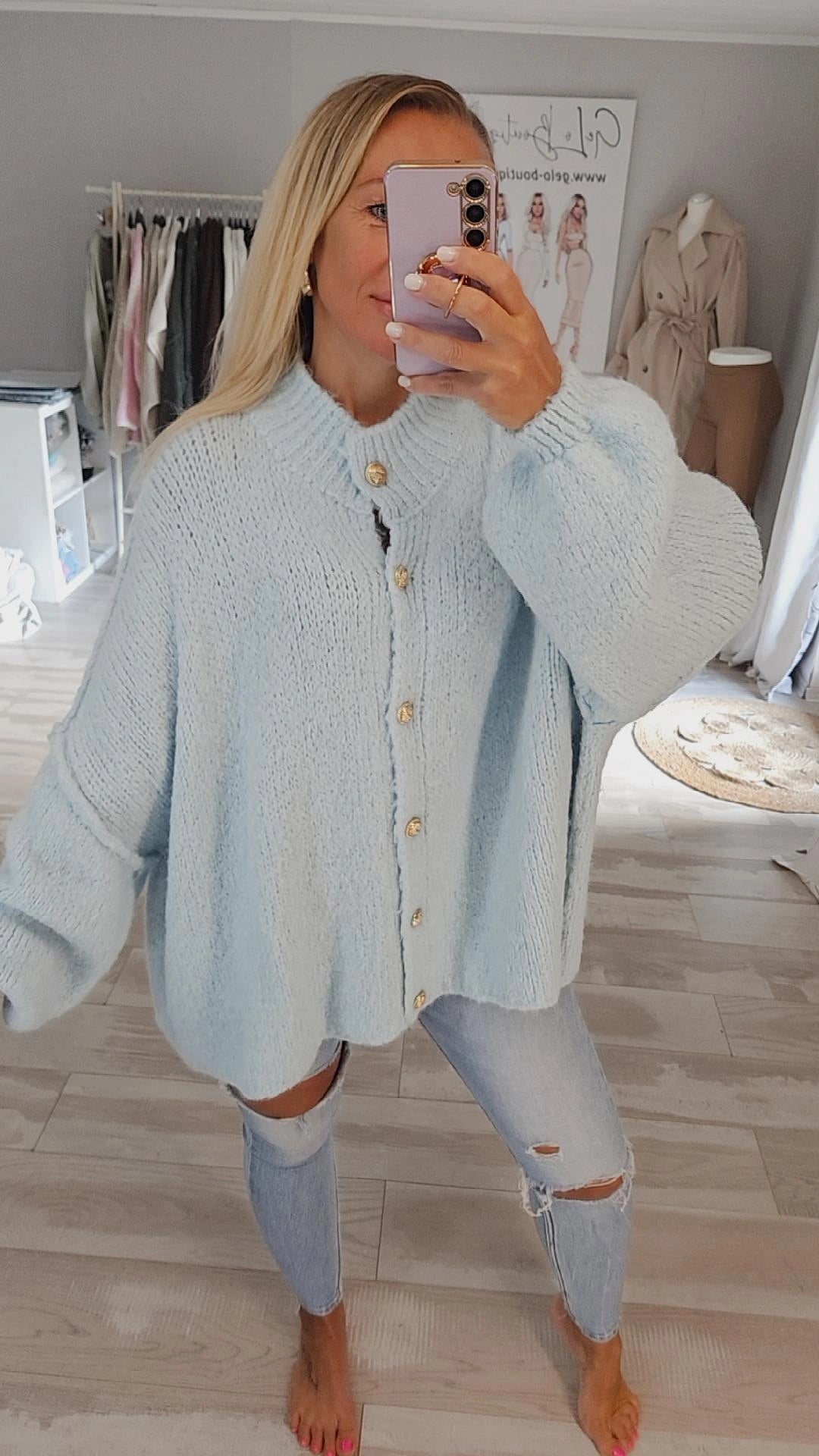 "Mayla" Oversize Cardigan mit Goldenen Knöpfen